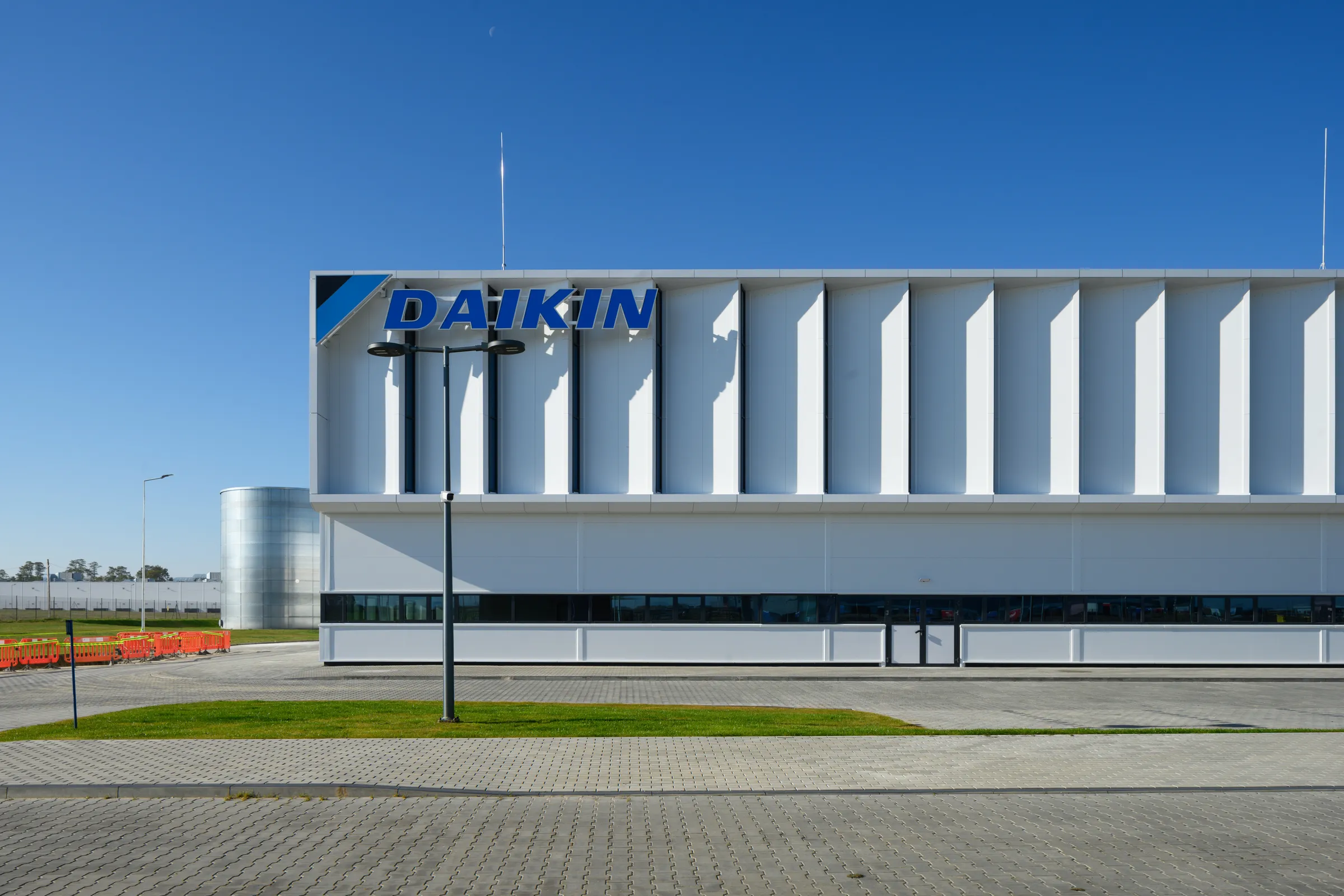 DAIKIN KSAWERÓW TAKENAKA EUROPE GmbH Photography Ingarden&Ewý Architekci