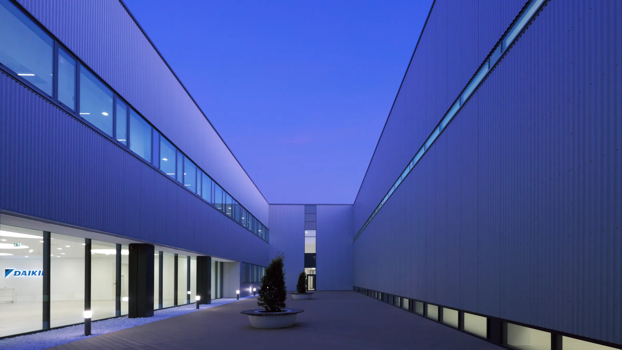 DAIKIN KSAWERÓW TAKENAKA EUROPE GmbH Photography Ingarden&Ewý Architekci
