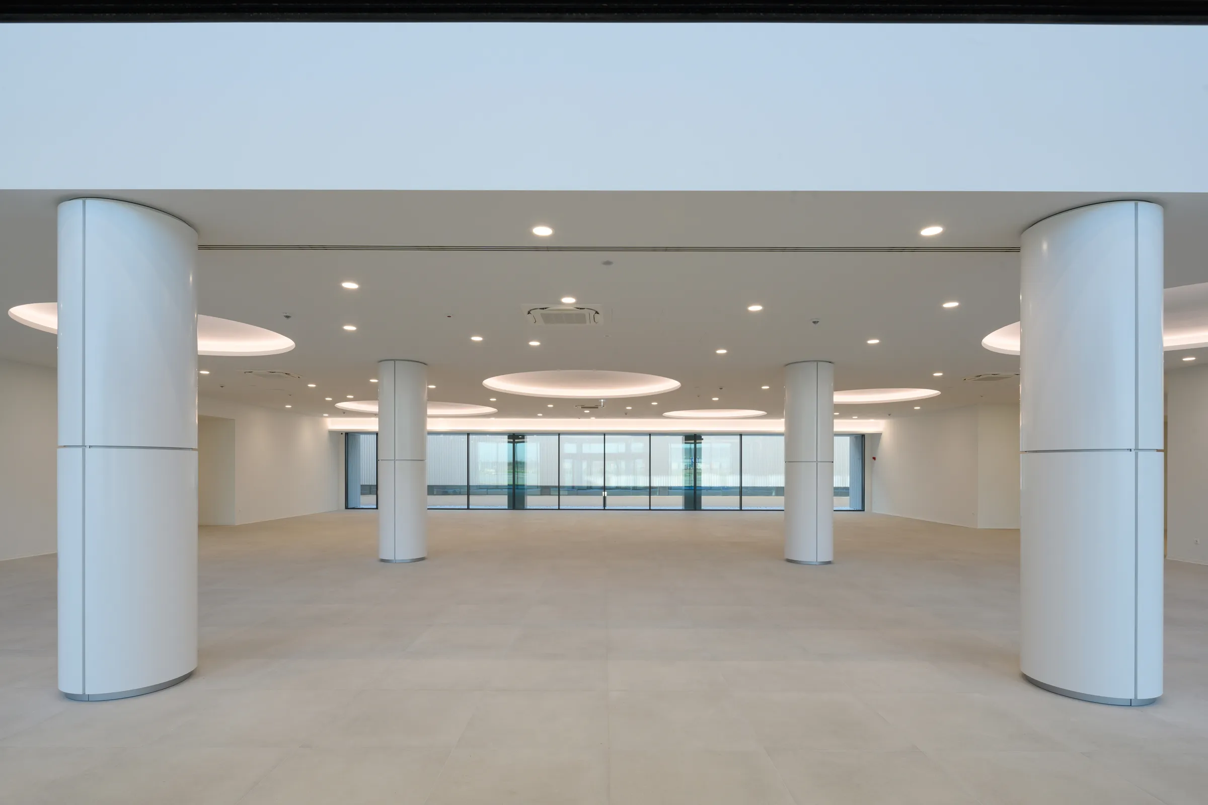 DAIKIN KSAWERÓW TAKENAKA EUROPE GmbH Photography Ingarden&Ewý Architekci